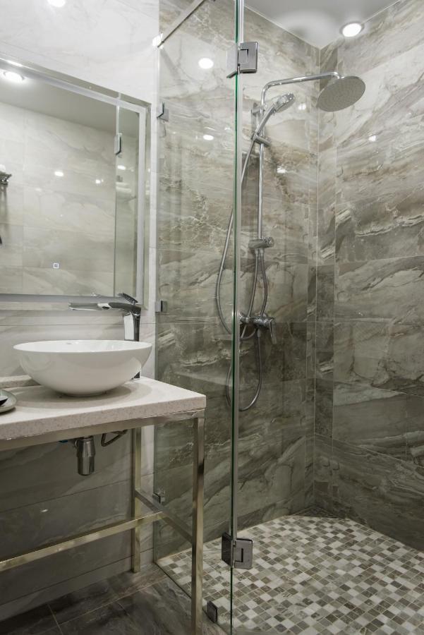 Rakhat Hotel Uralsk Luaran gambar